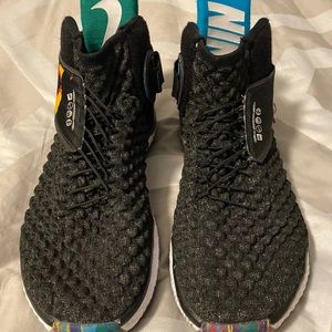 Size 7 Nike shoes NWOT